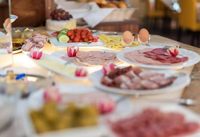 Central Boutique Hotel Бад-Мергентхайм Экстерьер фото