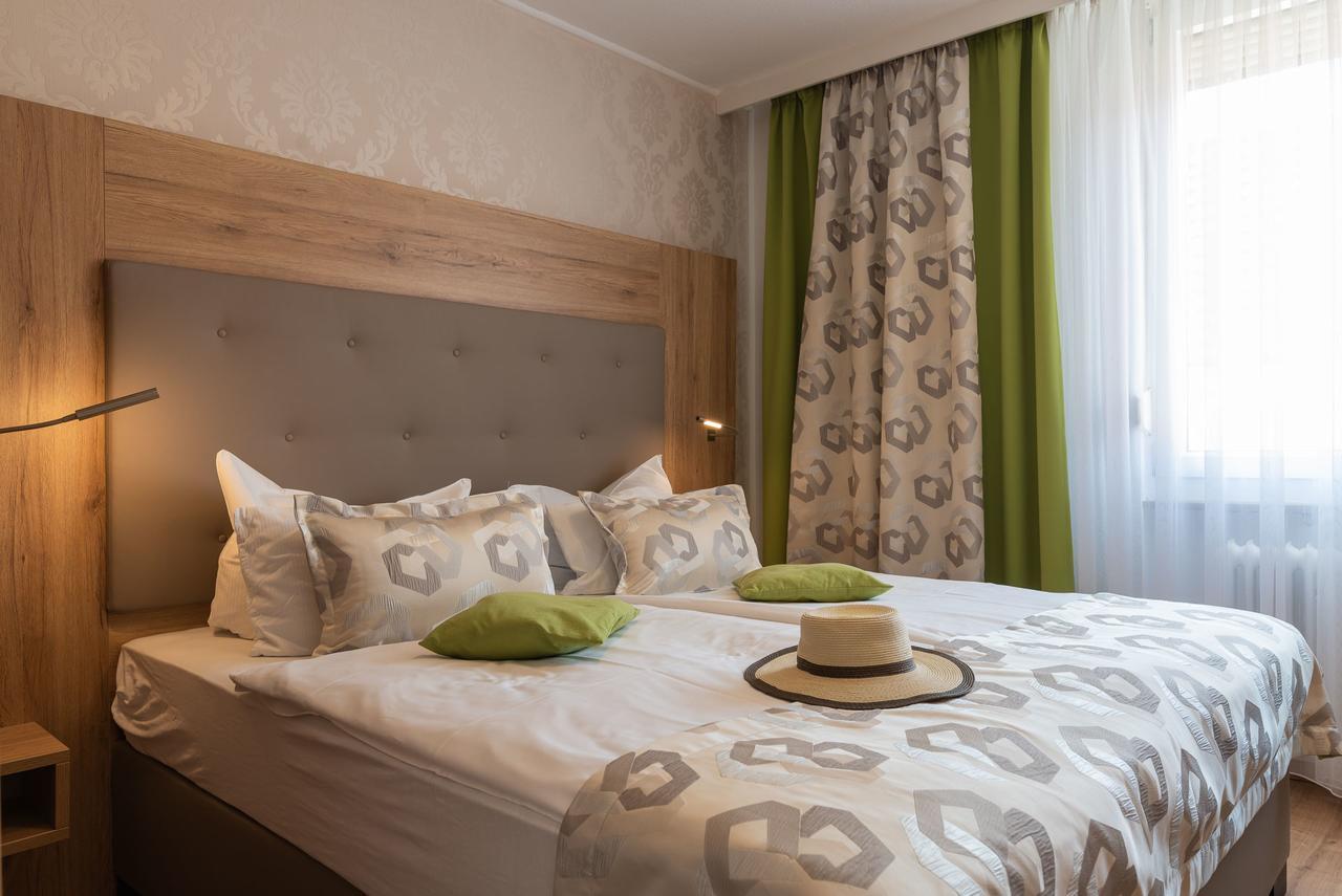 Central Boutique Hotel Бад-Мергентхайм Экстерьер фото